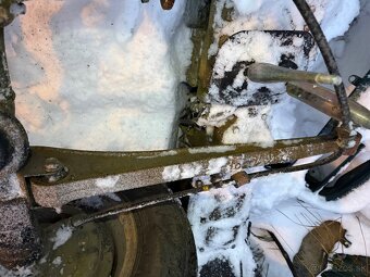 Zadné ramena Suzuki Jimny - 2