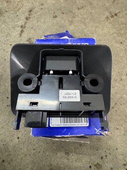 Spínač ručnej brzdy Volvo 31433703 - 2