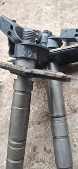 Vstrekovače audi 059 130 277AR - 2