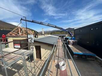 Preprava 3 stranným vyklapačom s hydraulickou rukou - 2