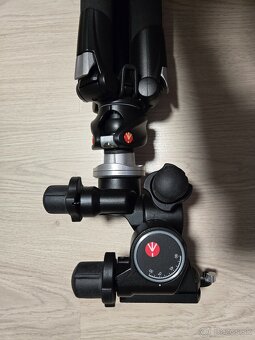 Manfrotto 055XPROB+Manfrotto 410 junior - 2