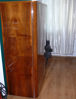 2 starožitné skriňe - 2