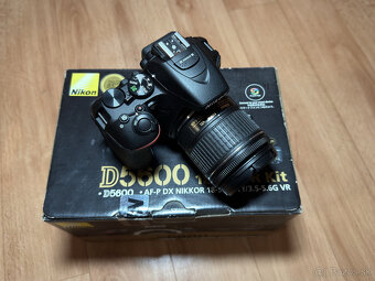 Nikon D5600 - 2