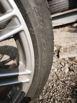 Porsche cayenne 235/35 r21 - 2