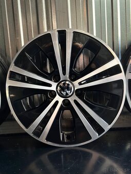 #10 Elektróny originál VW r17 - 2