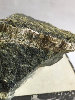 Minerály chryzotil - 2