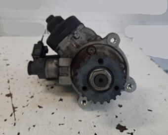 Vstrekovacie čerpadlo Volkswagen Golf VII 2.0 TDI 0445010537 - 2