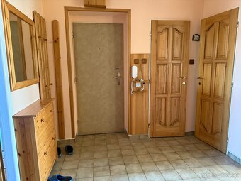 3 izbový byt s dvoma balkónmi a garážou Trenčín - Kubrá - 2