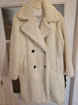 Abercrombie & Fitch - biely kabát faux fur - veľ. S - 2