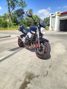 Suzuki GSR 600 - 2