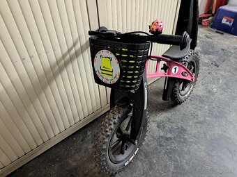 Predám špičkové odrážadlo first bike - ružové - 2