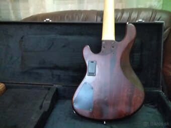 Predám bass gitaru CORT. - 2