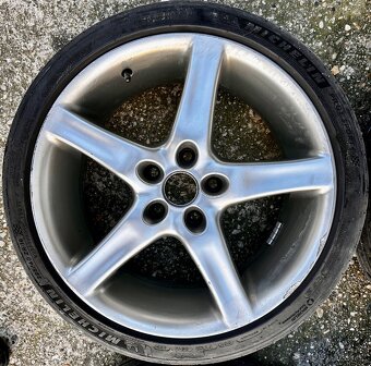 5x114,3 R18 8J ET45 - 2