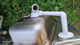 Predám kuchynský nerezový drez - 2