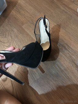 Čierne sandále na platforme - 2