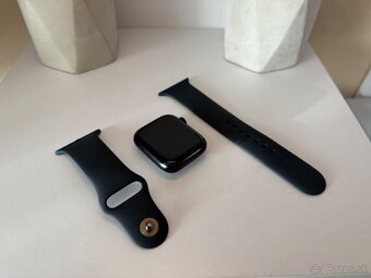 Apple Watch Series 9 45mm - 2