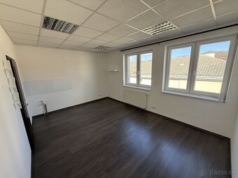 Prenájom kancelárskych priestorov 18m², Žilina - Širšie cent - 2