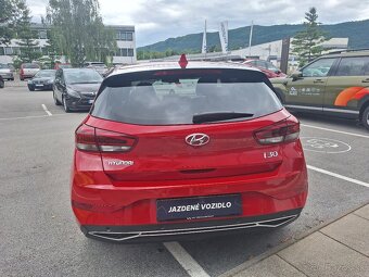 Hyundai i30 HB 1.5T-GDi 6MT PLAY - 2