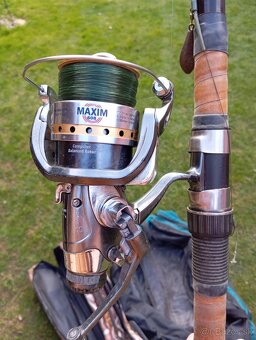 Rybárske potreby, udice, navijak - 2