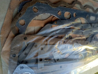 Sada tesnení DT-75 /A 41/ - 2