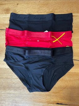 Logo nohavičky M od Victoria's Secret / PINK - 2