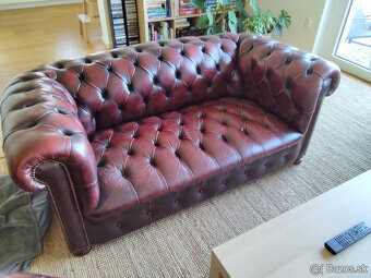 Queen's Anne chesterfield - 2