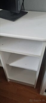 Rohový počítačový stolík - 2