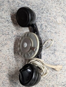 Spojarsky telefón - 2