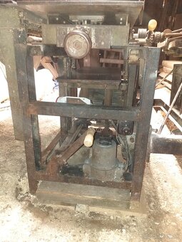 Hobľovačka ,prepušťačka - 2