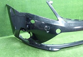 toyota avensis nárazník 2012-15 - 2