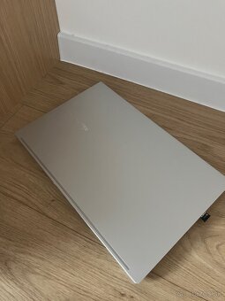 ASUS VivoBook 15 - 2