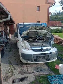 Opel Vivaro - 2