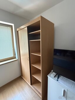 Skriňa hnedá - 2