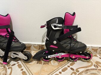 Rollerblade dámske ružové korčule ako nove - 2