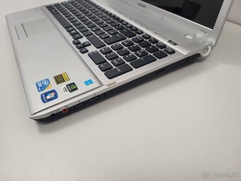 Sony Vaio vpcf11m1e - 2