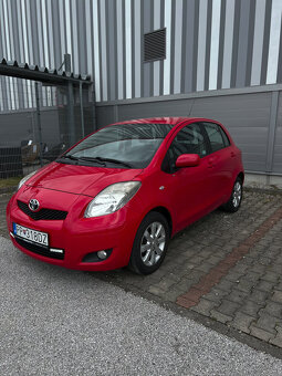 Toyota Yaris 1.33I Dual VVT-i Sol - 2