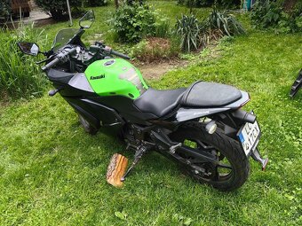 Kawasaki ninja 250r - 2