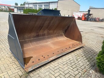 Lžíce na Volvo L180 - 2