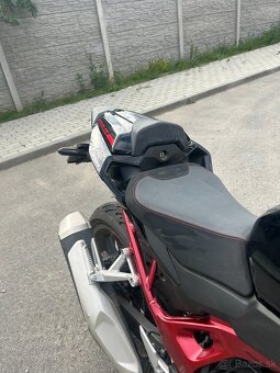 Honda HORNET 750 2023 - 2