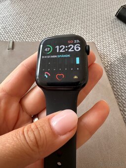 Apple watch 8, 45mm - 2