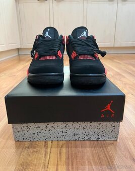 Jordan 4 Retro - 2