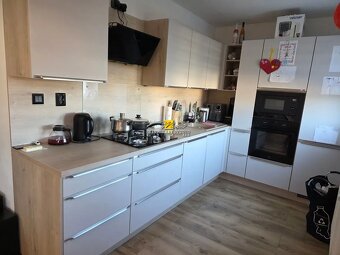 Len u nás. Predaj 3-izb.bytu s balkónom -Sliač. - 2