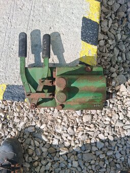 Hydraulicky rozvadzac 2.sekcie - 2