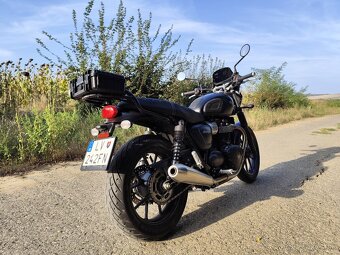 Triumph street twin 900 - 2