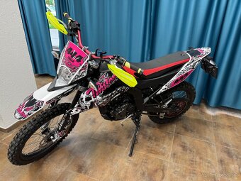 Aprilia 125 rok 2024 - 2
