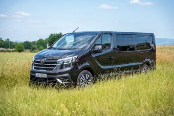 Prenájom 8 miestne auto – Nový Renault Trafic SpaceClass - 2