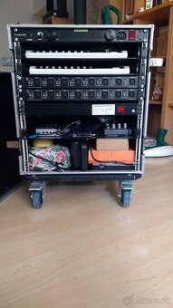 Rackový kufor 12U s príslušenstvom a mikrofónové splittery A - 2