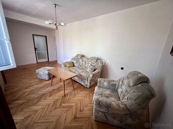 2 izbový byt s balkónom na 1.poschodí v Brezovej pod Bradlom - 2