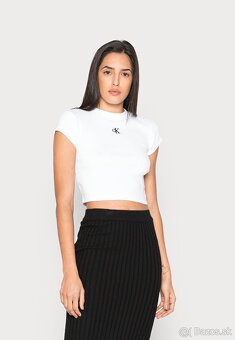 Crop tričko Calvin Klein - 2