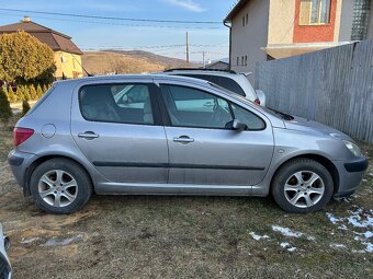 Predám vcelku súbor náhradných dielov - 2